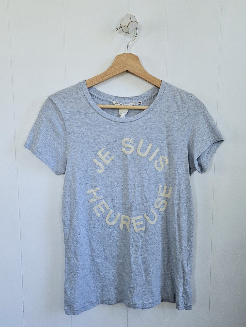 H&M Je Suis Heureuse Tee